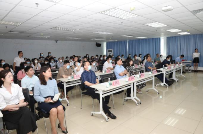 首屆“科教協(xié)同創(chuàng)新論壇”現(xiàn)場